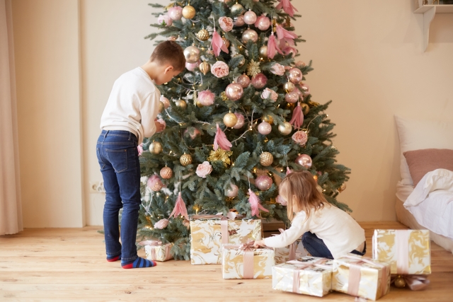 http://4歳のクリスマスプレゼント。男の子が喜ぶものとプレゼントの渡し方